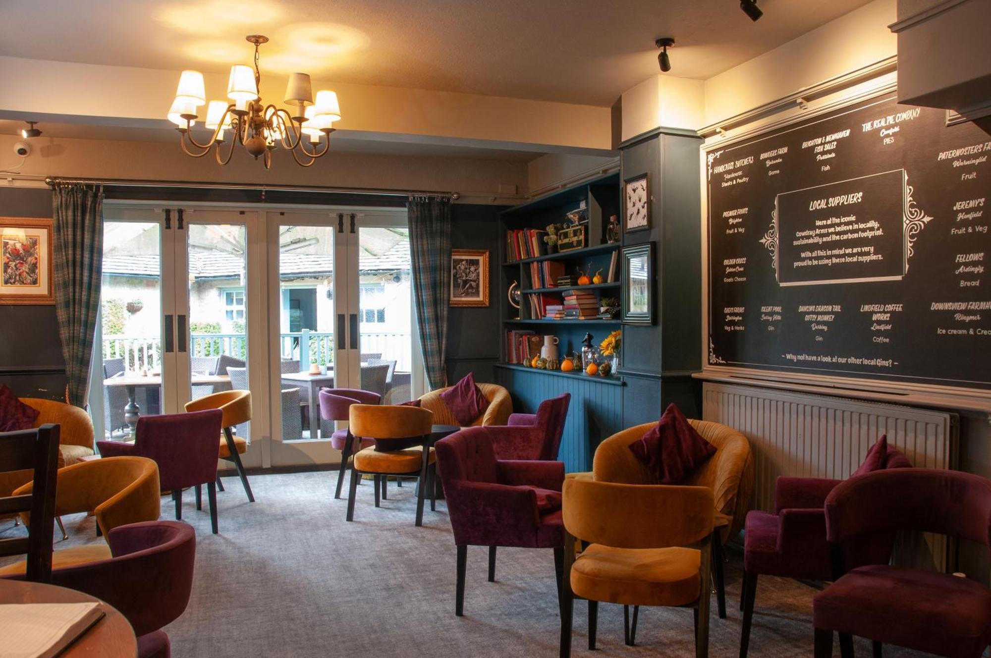 The Cowdray Arms Bed & Breakfast Worth  Екстериор снимка